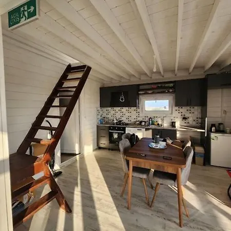 Dağ evi Peaceful Wood House *